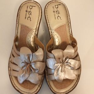 b.o.c. Gold Sandal Size 7